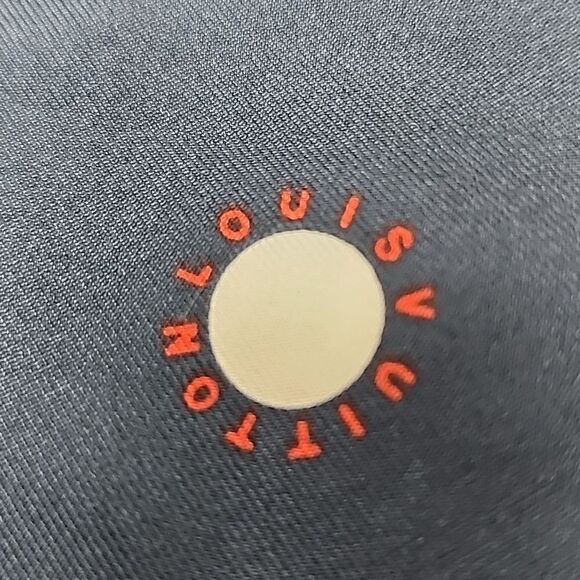 Authentic Louis Vuitton Animal Print Polka-dot Snood Infiniti Scarf - Picture 3 of 4